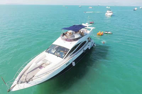 70英尺飛橋游艇 華悅