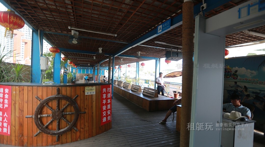 三亞港務局游艇碼頭 三亞港務局游艇碼頭