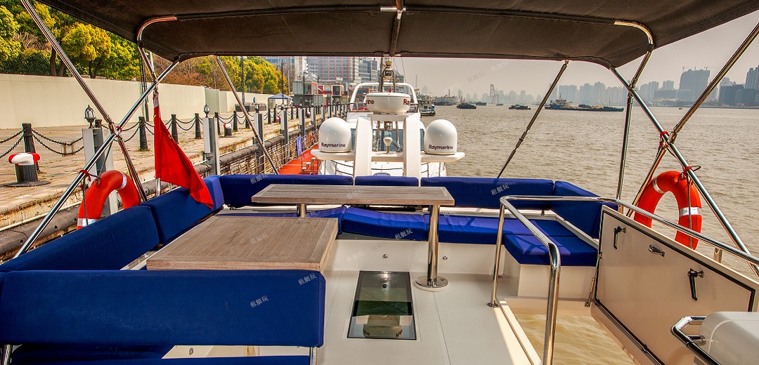 臺(tái)灣AVA 49豪華游艇 12 臺(tái)灣AVA 49豪華游艇 12