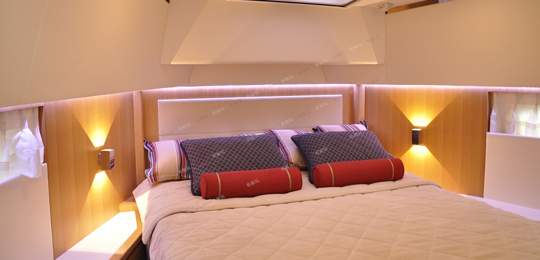 臺(tái)灣AVA 49豪華游艇 12 臺(tái)灣AVA 49豪華游艇 12