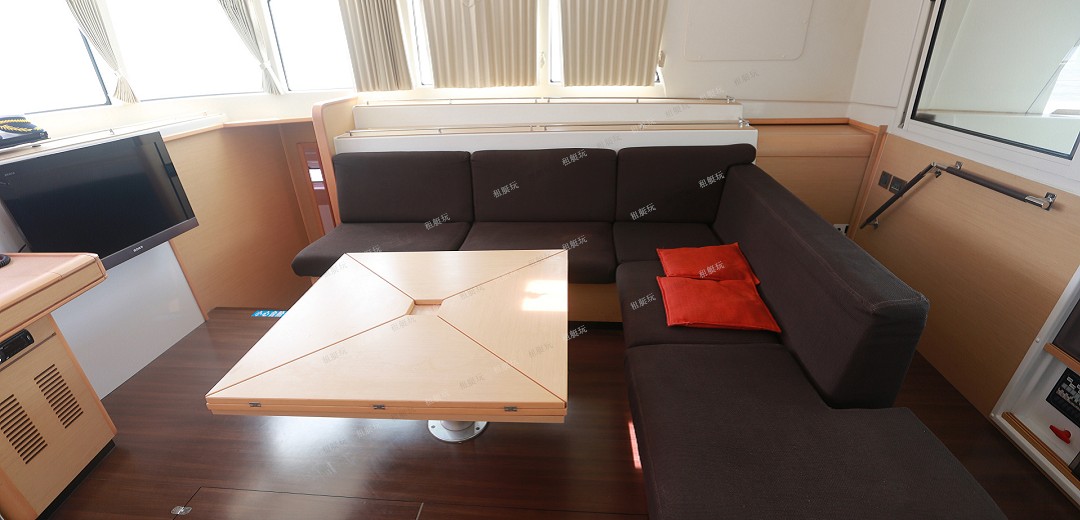 法國藍高50英尺 法國藍高50英尺